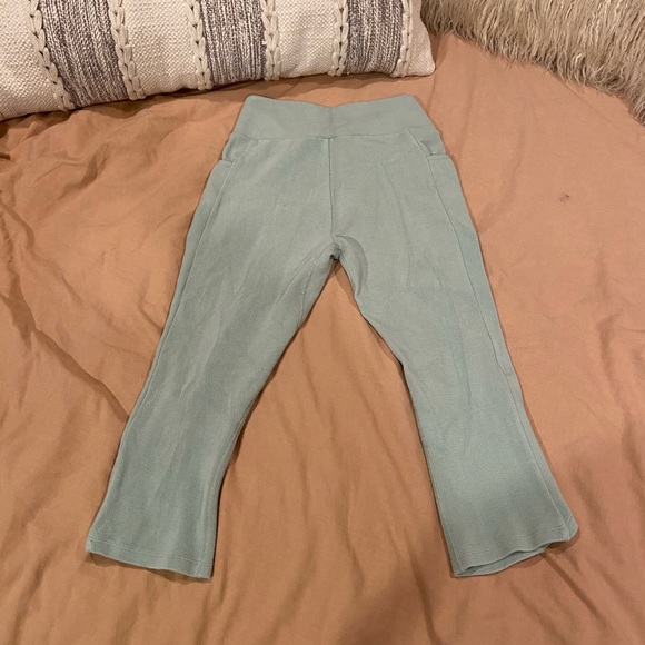 GYMSHARK POISE CROPPED LEGGINGS Light Green - Picture 7 of 8